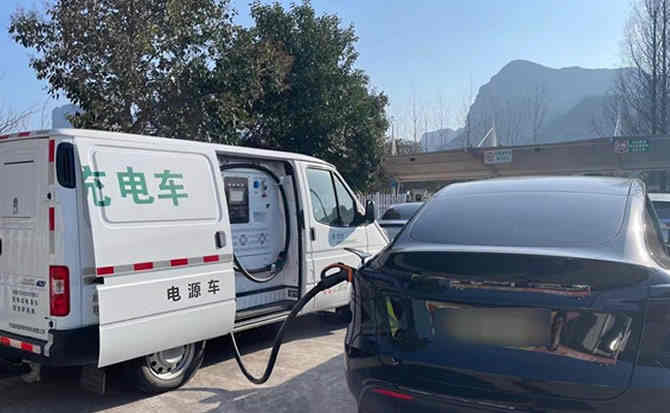 运河区汽车搭电